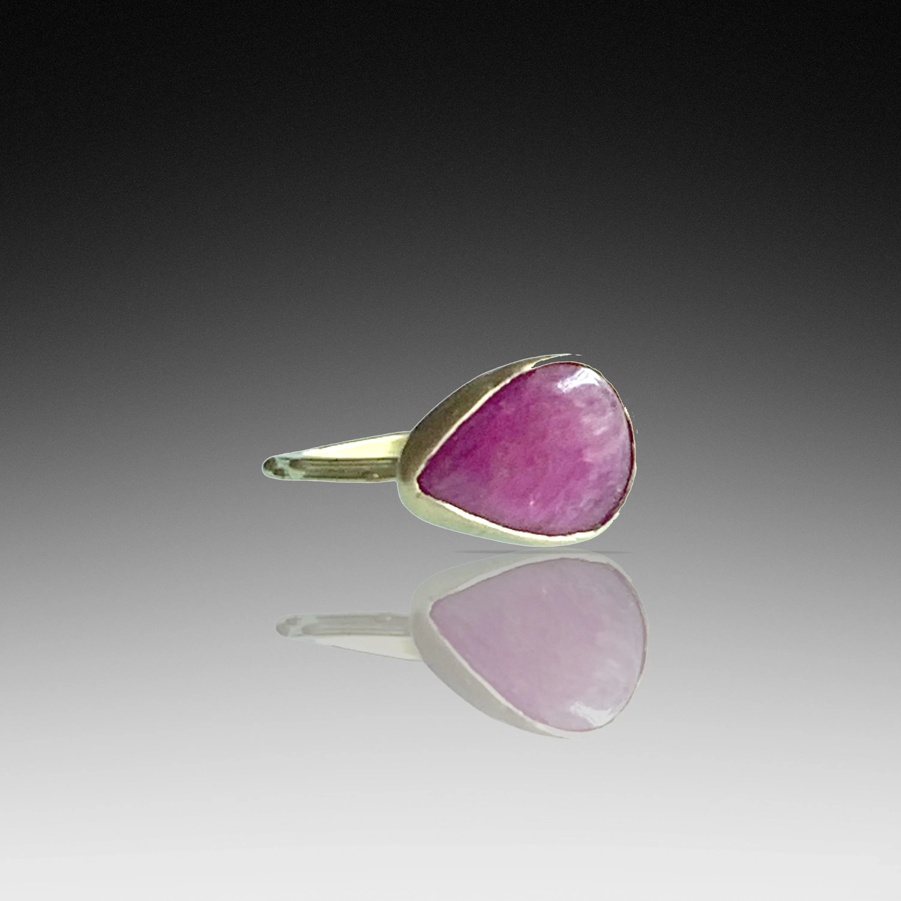 Smooth Cabochon Gold Ruby Ring