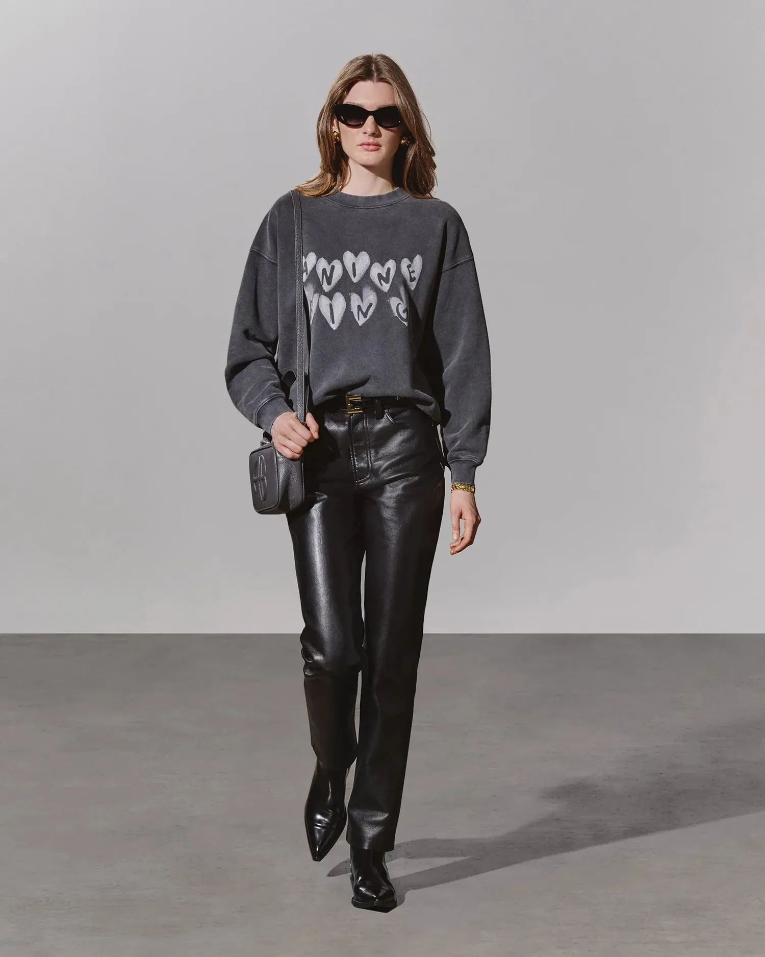 Spencer Sweatshirt Hearts - Washed Black