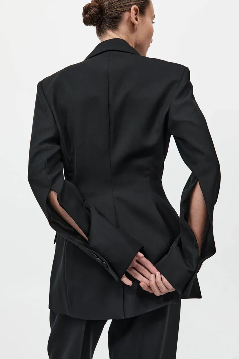 St. Agni Contour Blazer - Black