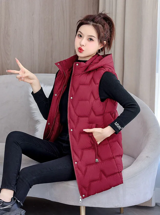 Stay Warm with Our Relaxed-Fit Hooded Quilted Puffer Vest