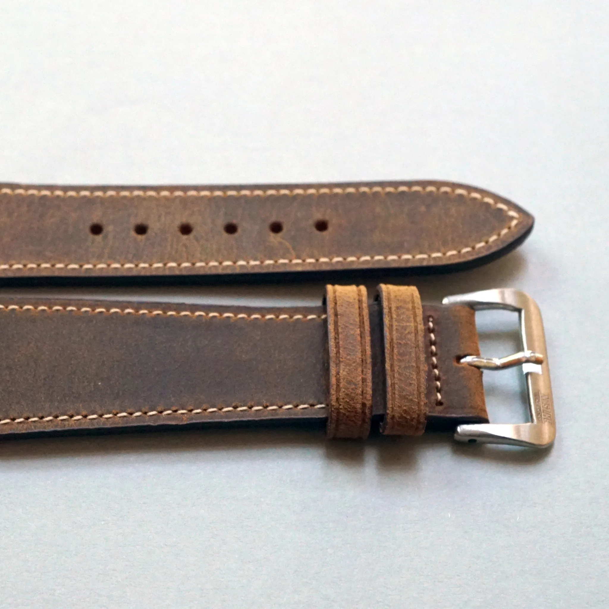 TOBACCO CRAZY HORSE DISTRESSED CALF STANDARD STRAP