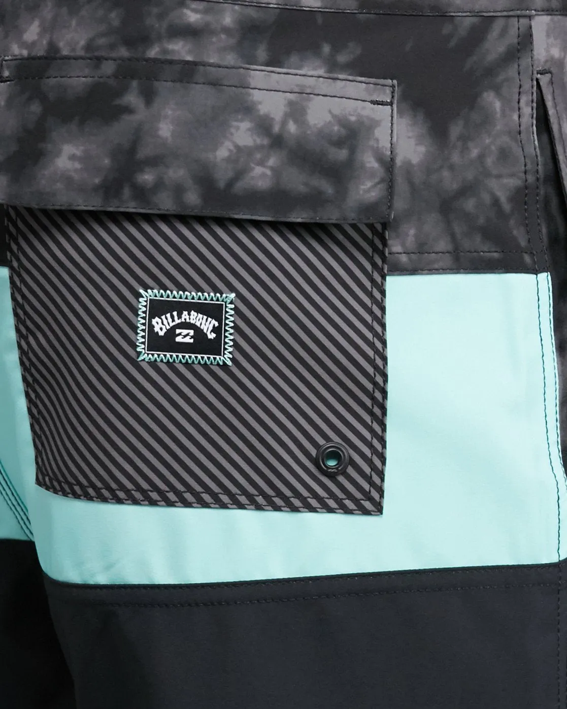 Tribong LT Boardshorts