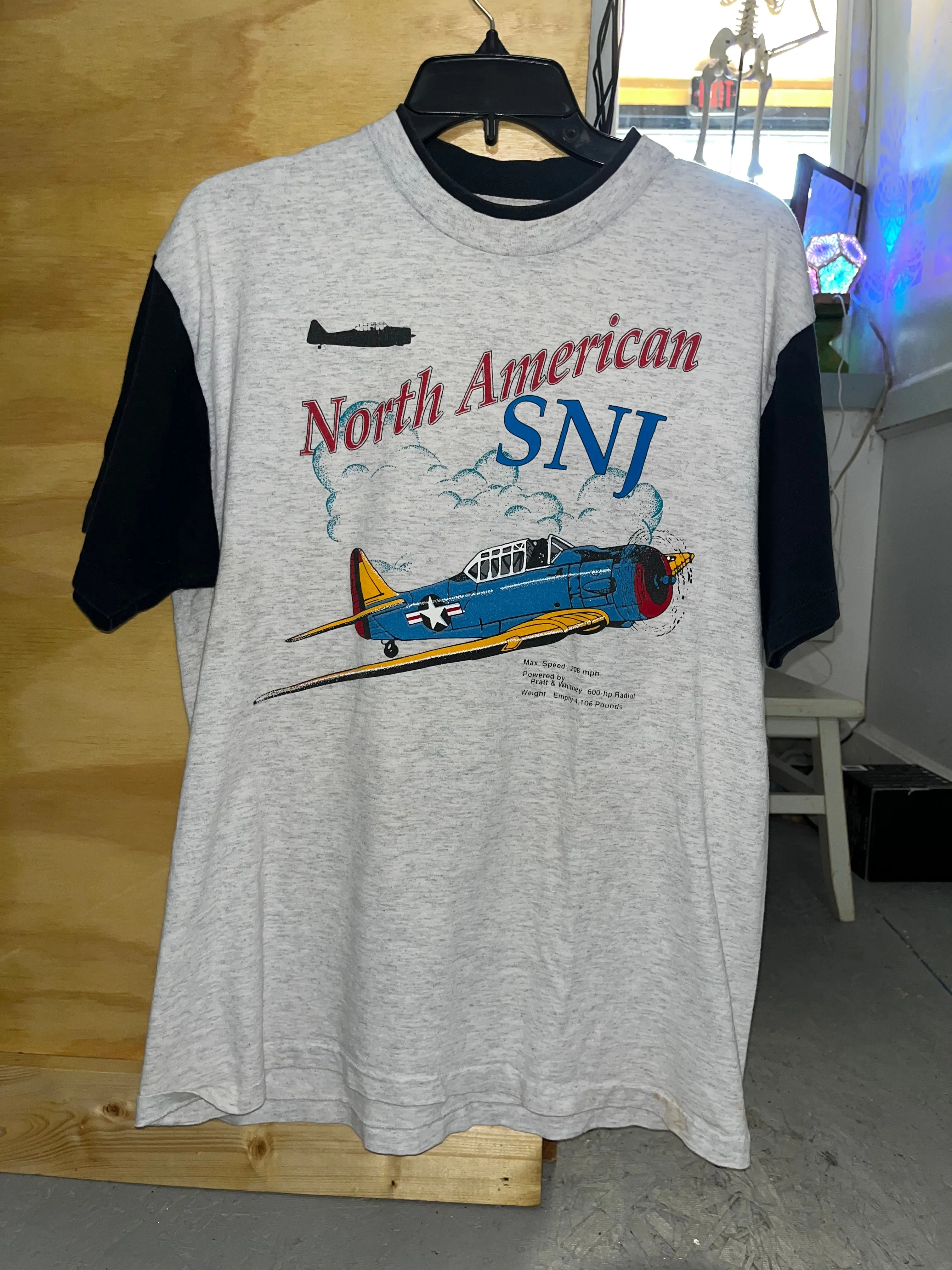 Vintage 90s aircraft T-shirt