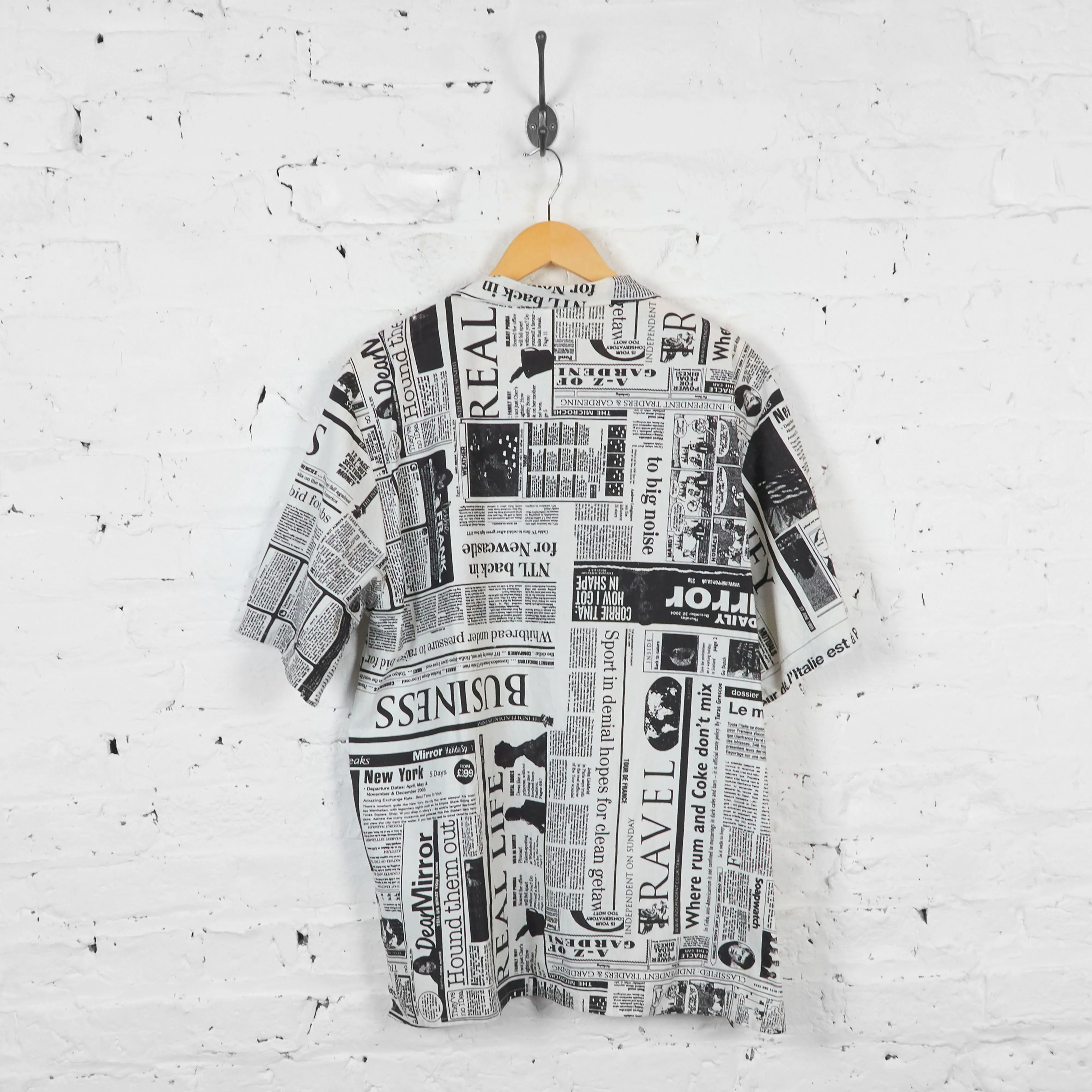 Vintage Newspaper Pattern Party Shirt - White/Black - XL