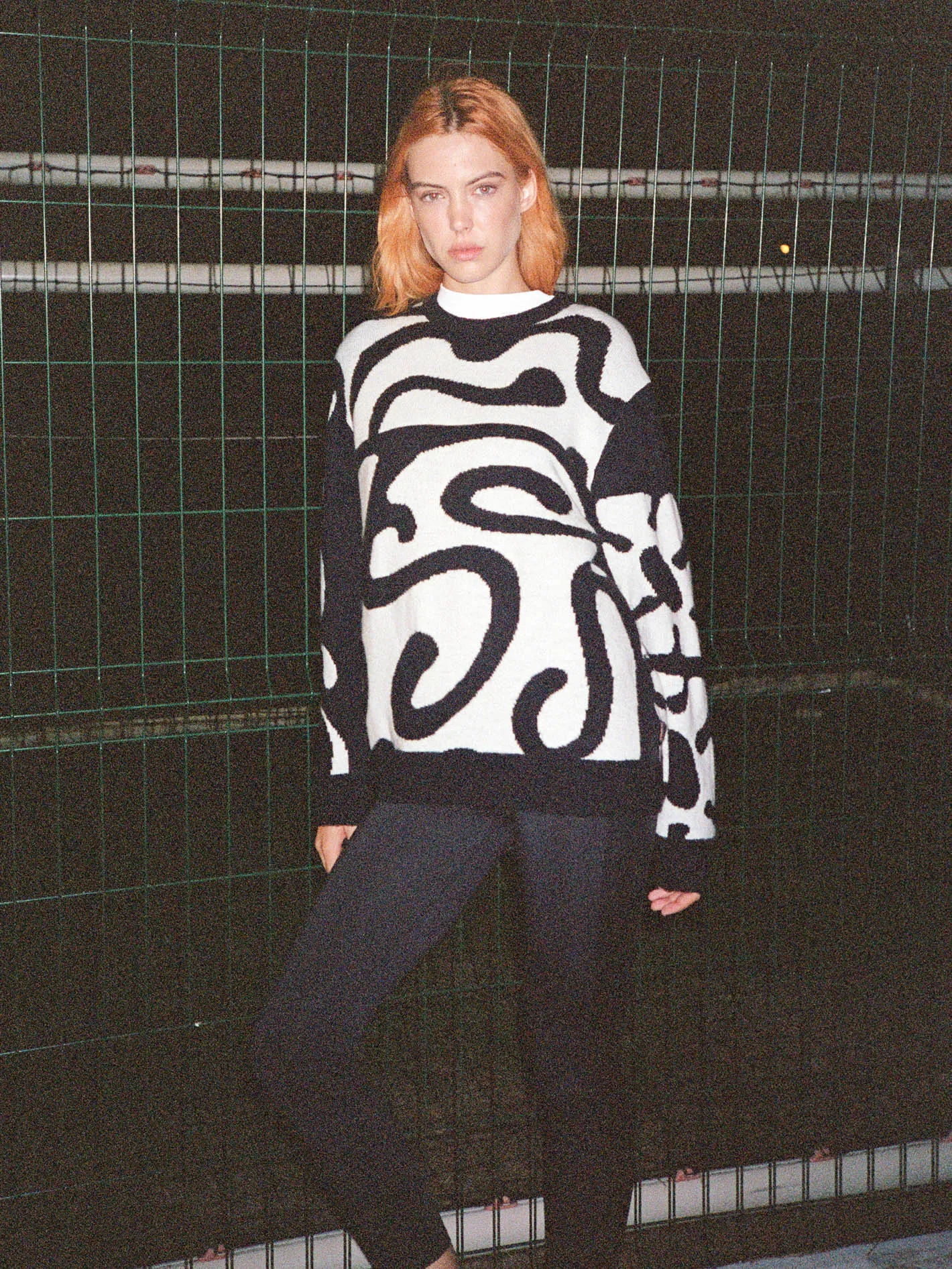 Zephyr Pullover - Black White